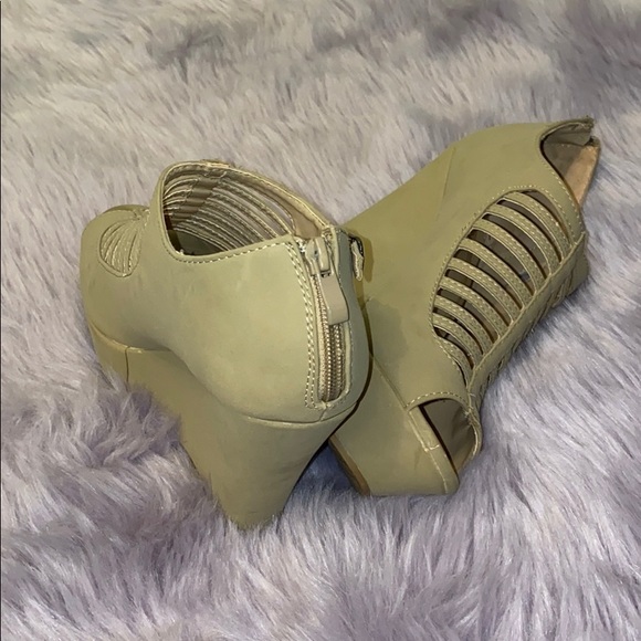 Ladder Cut-Out Wedge Heels - Picture 2 of 5